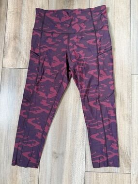 CRZ YOGA Mauve and Plum Camo High-Waist Leggings size 4/6